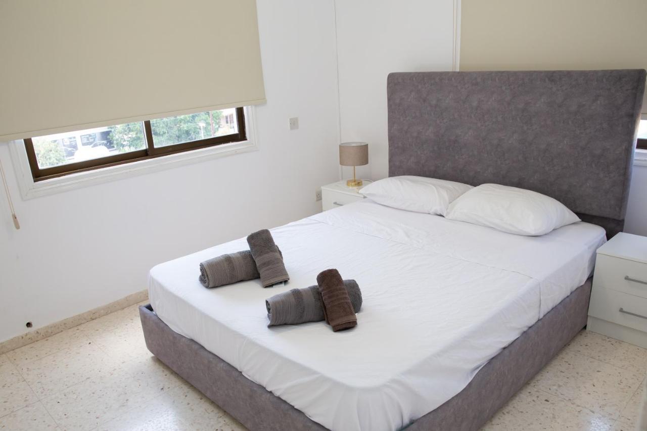 Spacious 2 Bedroom Appartment Near Mall -Internet 1Gbps Paphos 外观 照片
