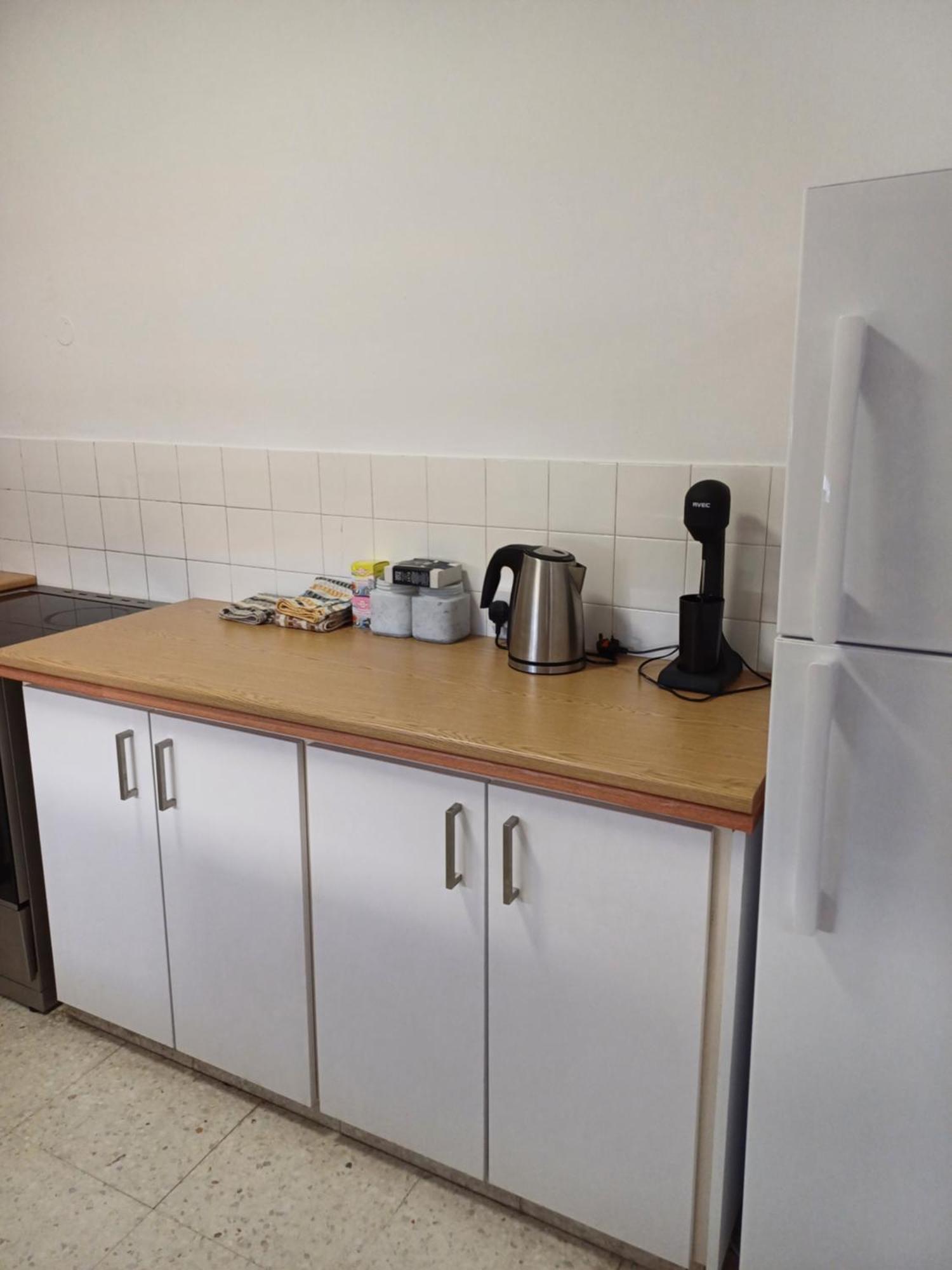Spacious 2 Bedroom Appartment Near Mall -Internet 1Gbps Paphos 外观 照片